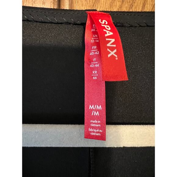 Spanx Faux Suede Column Dress Black Size Medium - Picture 4 of 5